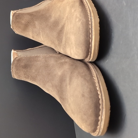 Timberland Men's Brown Chukka Boots with Suede Finish,Size 10/43. - Picture 2 of 10